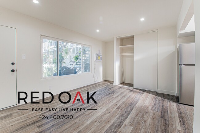 Building Photo - 4630 Venice Blvd.