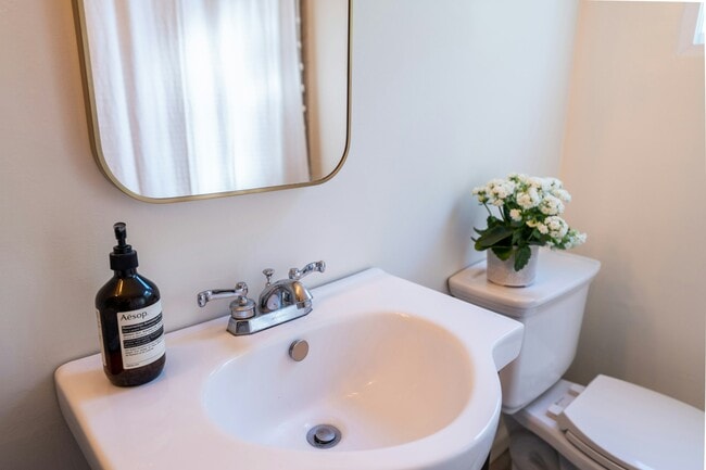 Photo - 2628 Hacienda Way