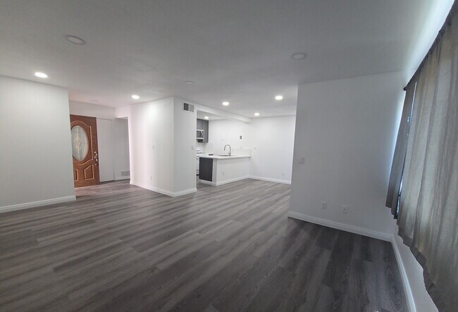 Photo - 2255 Cahuilla St Unit 133