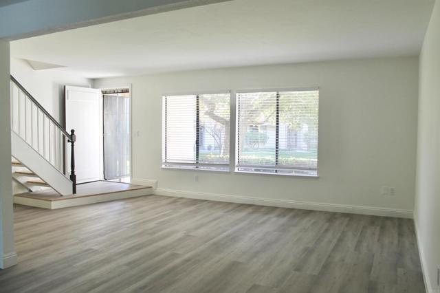 Photo - 2746 Via Tulipan