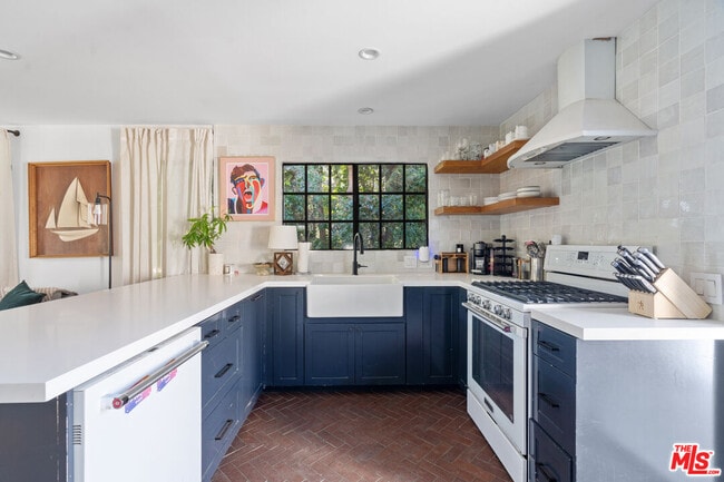 Building Photo - 11809 Marshall St