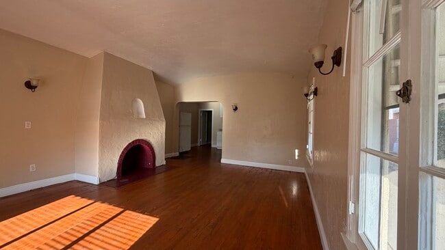 Photo - 1034 S 4th St