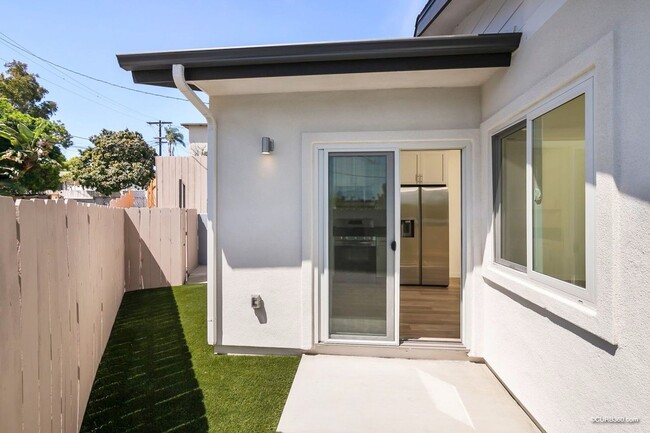 Photo - WOW Unit 3763