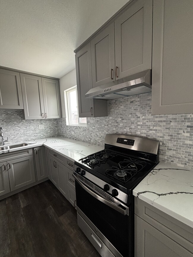 Photo - 1674 W 36th Pl Unit 4