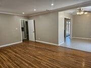 Photo - 4 Bedrooms and 3 Bathrooms in Winnetka