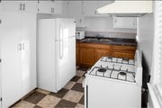 kitchen - 4417 S Centinela Ave Apartments Unit 1