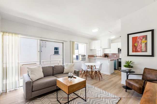 Photo - 210 S Arnaz Dr