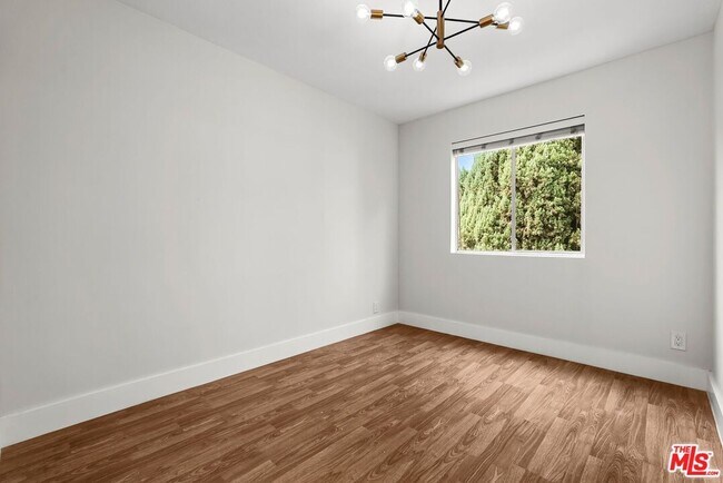 Photo - 1031 Laurel Ave Unit 6