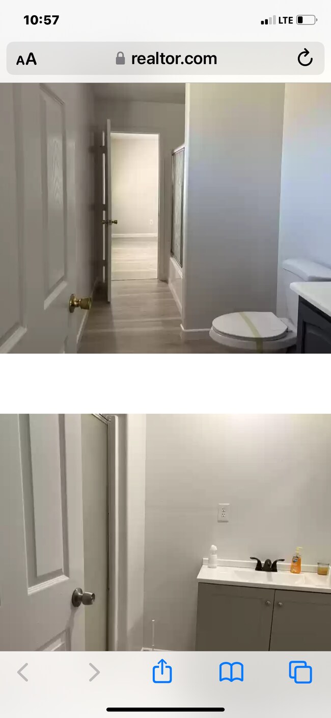 Hall way bathroom - 9249 E Avenue R4