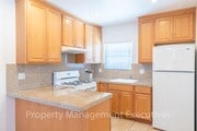 Photo - 1 Bedroom, 1 Bath Duplex Apartment with Storage Unit 4434.5 40th Street