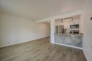 Photo - Beautifully Remodeled 1 BD, 1 Mile to beach Unit 28