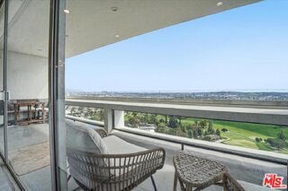 Photo - 2222 Ave of the Stars