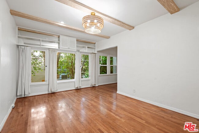 Photo - 340 N Oakhurst Dr Unit 103