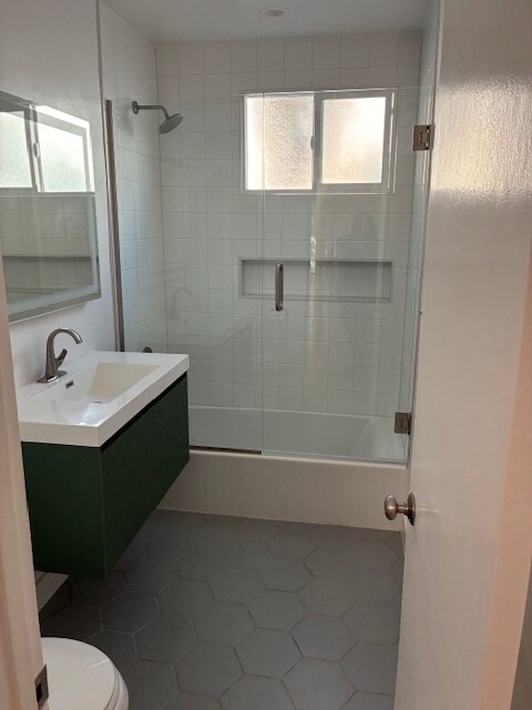 Photo - 1416 S Hayworth Ave