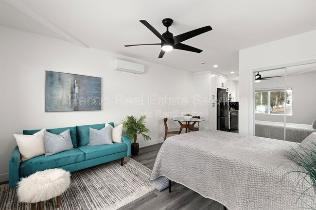 Building Photo - 1710 Hanford Dr Unit 1706