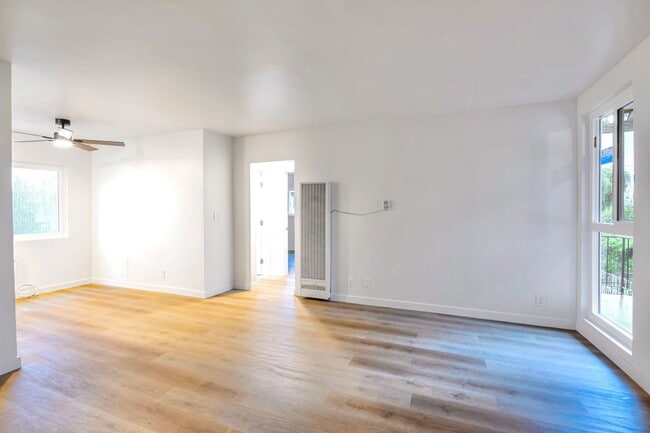 Photo - 6828 Fulton Ave Unit 8