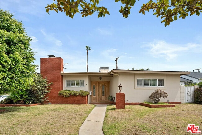 Building Photo - 7377 W 88th St Rental