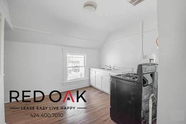 Photo - 615 S Soto St Unit 615 4/5