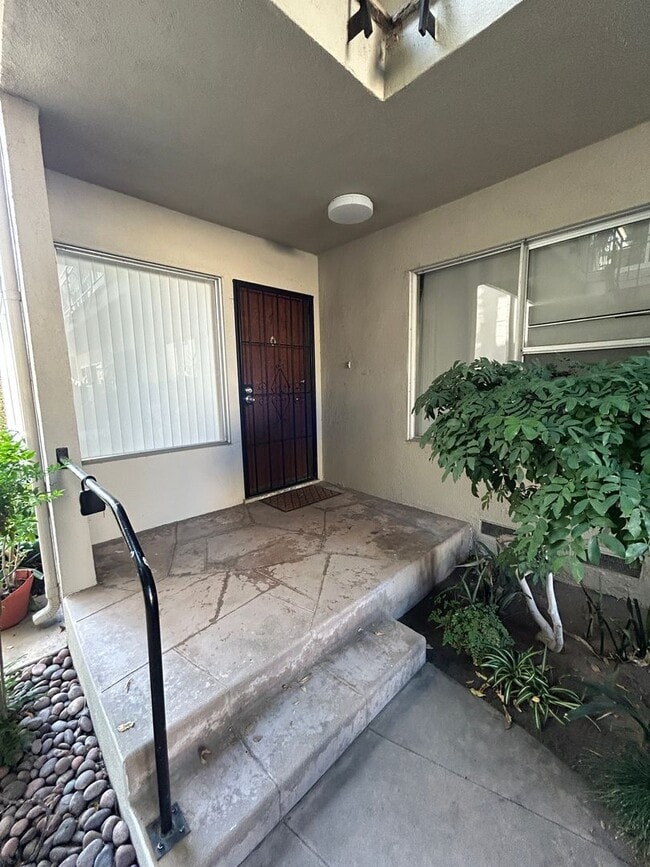 Photo - SPACIOUS 1BD/1BA UNIT INCLUDES 1-CAR GARAGE Unit 7