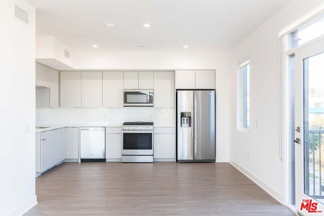 Photo - 843 Wilcox Ave Condo Unit 401