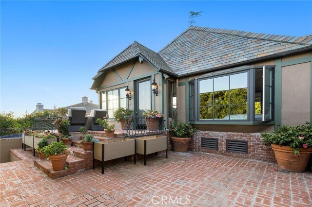 Photo - 486 Holly St