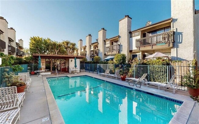 Building Photo - 4218 Troost Ave