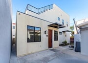 Photo - 2430 E 7th St