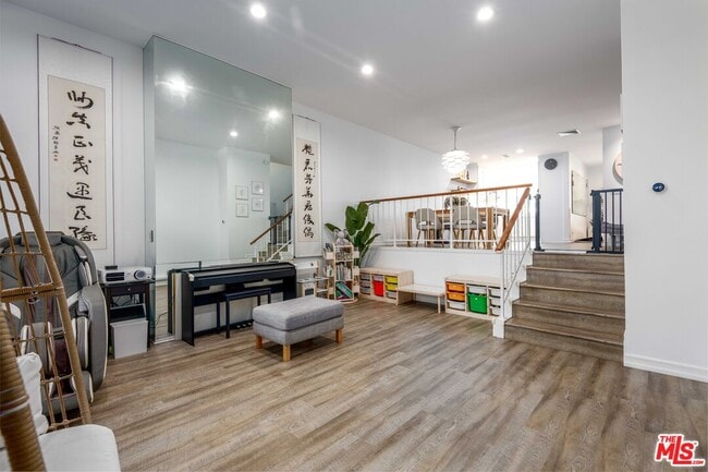 Photo - 5848 Canterbury Dr