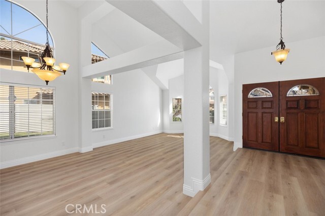 Photo - 2 Crystalglen