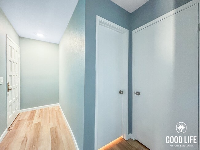 Photo - SD: Spacious 2BD/2BA Condo in Hillcrest with Private Balcony, Community Pool & Tennis Court