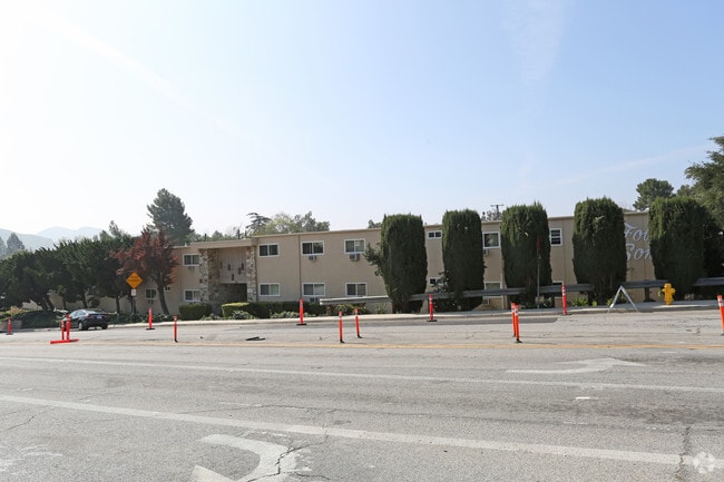 Photo - GeoLiv Hillcrest Oaks LLC