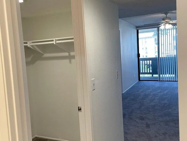 Building Photo - 3098 Rue D’Orleans Unit 325