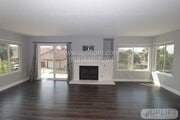 Photo - Beautiful Spring Valley home, tri floor 4 ...