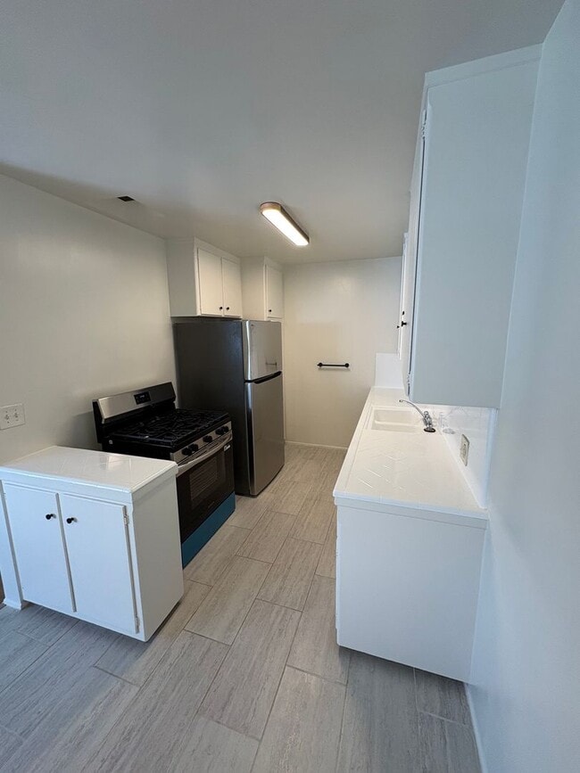 Photo - 7832 W Manchester Ave Unit 3