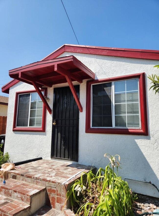 Building Photo - 3529 Opal St Rental