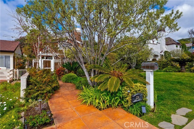 Photo - 334 Locust St