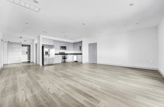 Photo - 7040 Woodman Ave Unit 107