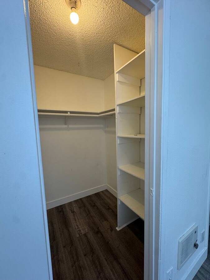 Photo - 14240 Burbank Blvd Unit 205