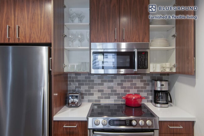 Photo - 225 S Grand Ave Unit FL2-ID51