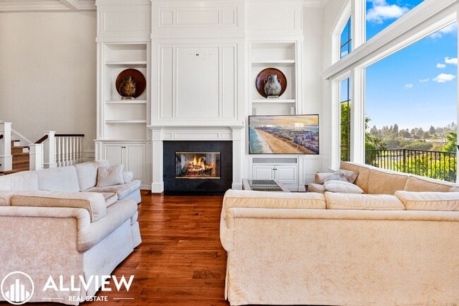 Stunning 3 Bedroom + Bonus Room 3.5 Bath A... - Stunning 3 Bedroom + Bonus Room 3.5 Bath A... House