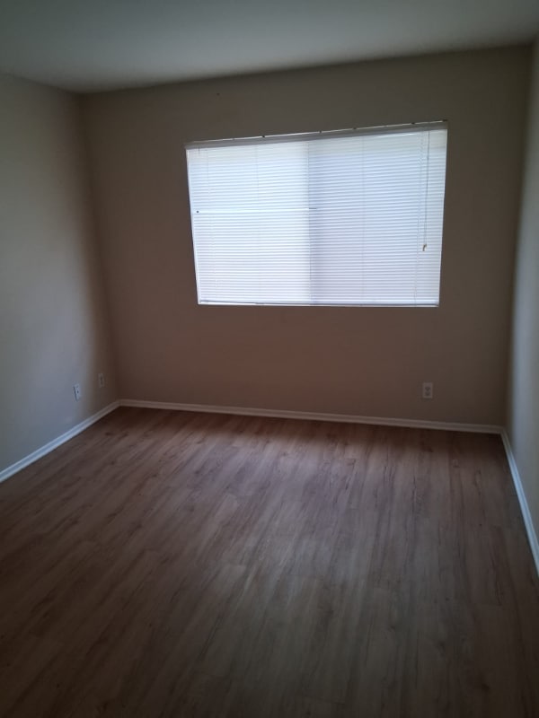 Photo - 4438 138th St Unit 4453 W 138th St