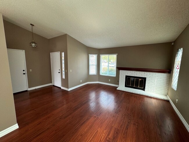 Photo - Quaint Home in Quiet East Ventura Neighborhood