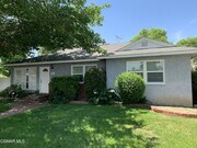 Photo - 7431 Cozycroft Ave