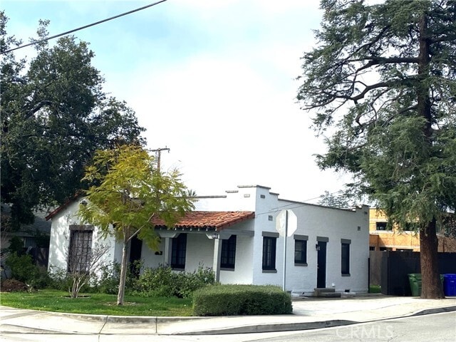 Photo - 291 N 6th Ave House