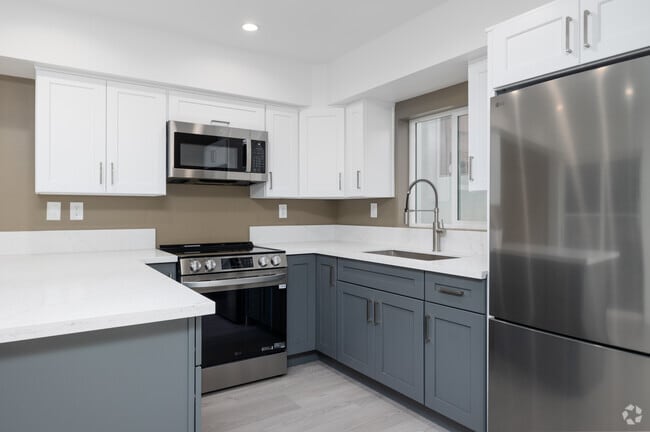 Fairfax Townhomes - Fairfax Townhomes Unit #2
