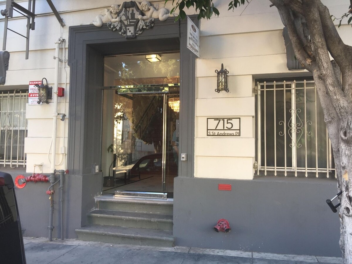 Photo - Saint Andrews Place