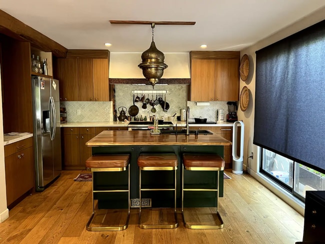 Photo - 1126 N Hoover St