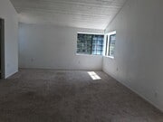 Photo - 366 E 15th St