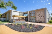 Photo - Reseda Continental Apartments