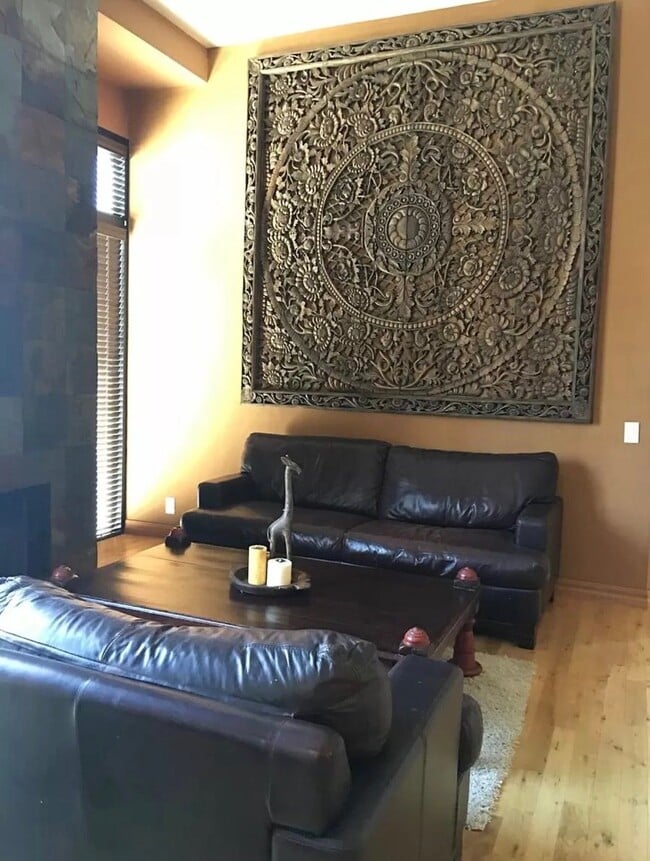 Building Photo - 5151 Balboa Blvd